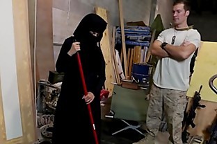 TOUR OF BOOTY - US Soldier Takes A Liking To Sexy Arab Servant